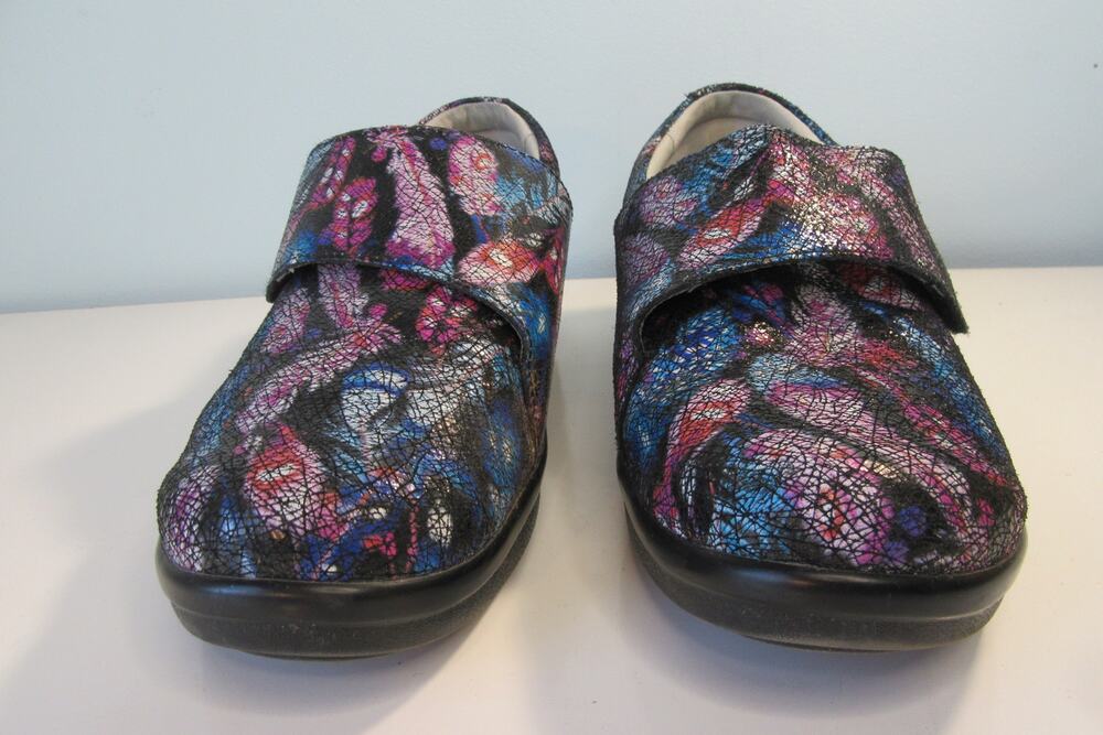Alegria Shoes Women's 7.5 EU 38 Lauryn Feather Slip on Clogs LAU-885
